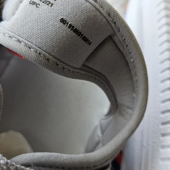 Nike For Women Sandals - Gray, Red, and Blue - Picture 5 of 7